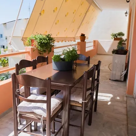Elena's ريثيمنو